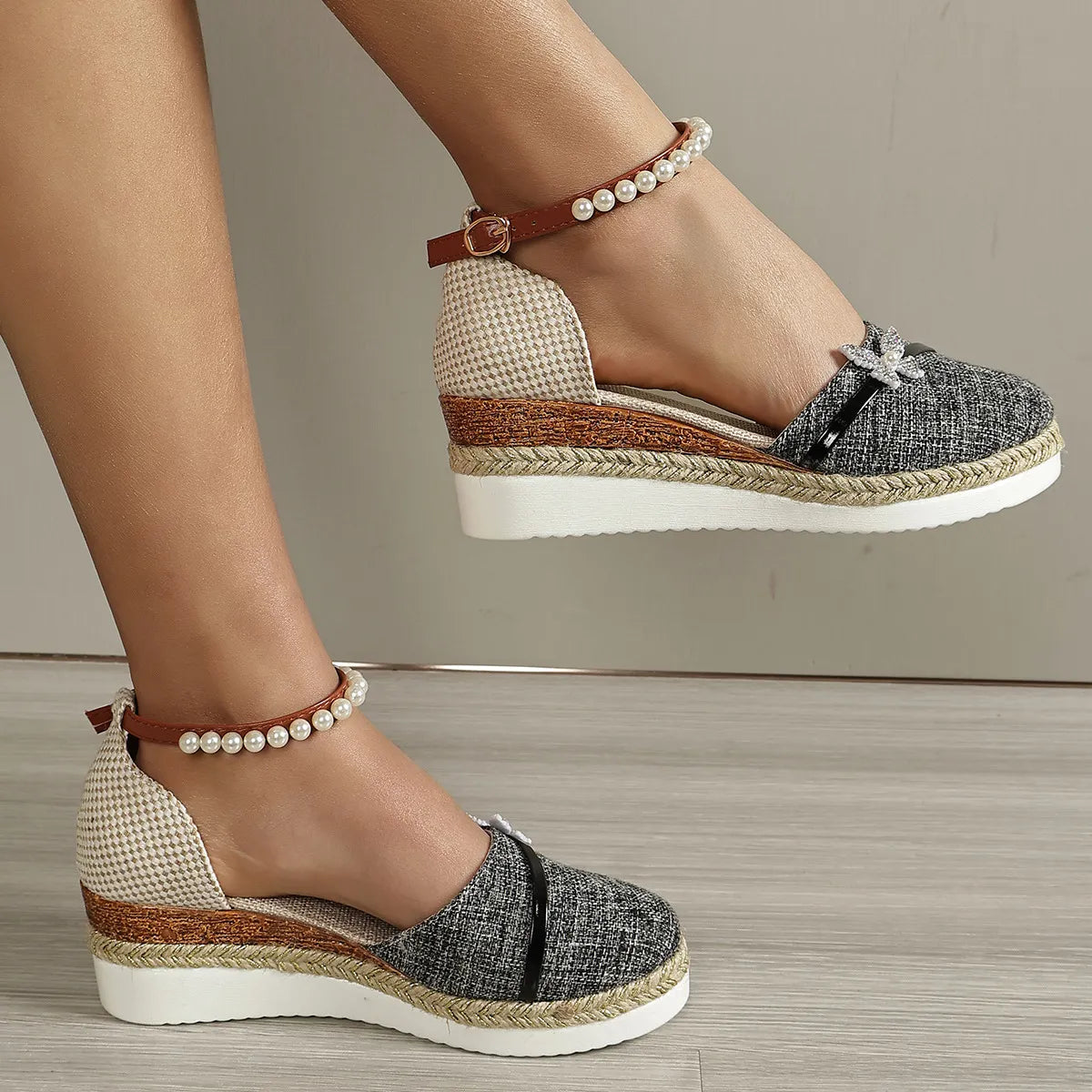 Brenda | Sandalias de cuña con lazo para mujer