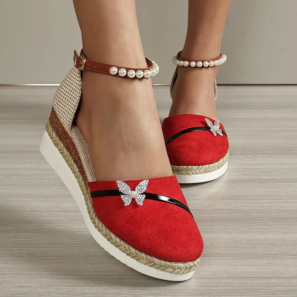 Brenda | Sandalias de cuña con lazo para mujer