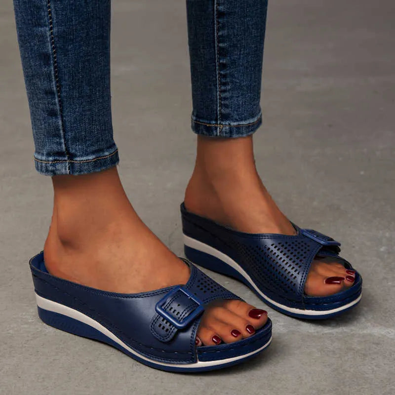 Adalicia | Sandalias ortopédicas con plantilla suave.