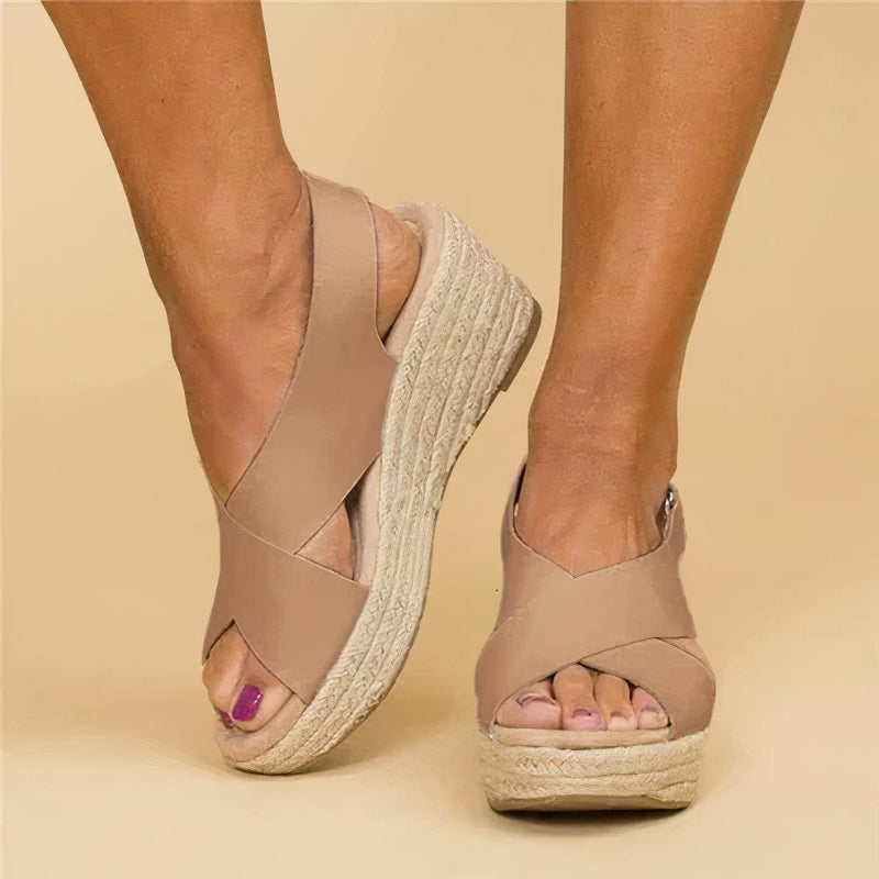 Aura | Sandalias de cuña cómodas para el verano.