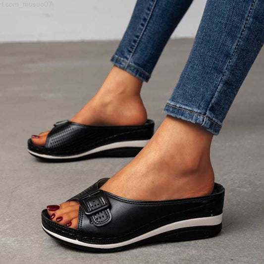 Adalicia | Sandalias ortopédicas con plantilla suave.