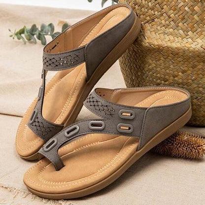 Blanca | Sandalias ortopédicas de verano.