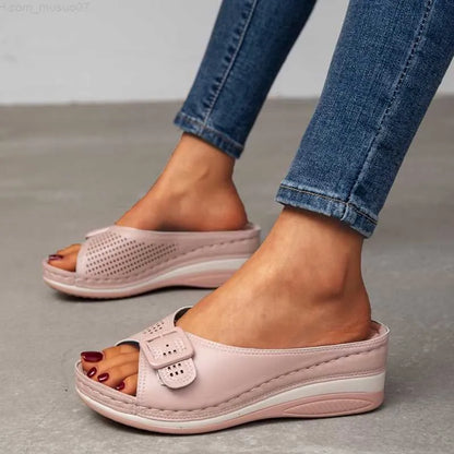 Adalicia | Sandalias ortopédicas con plantilla suave.