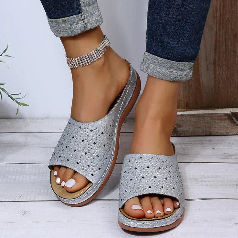 Wanda | Sandalias ortopédicas de invierno de apoyo y de moda.