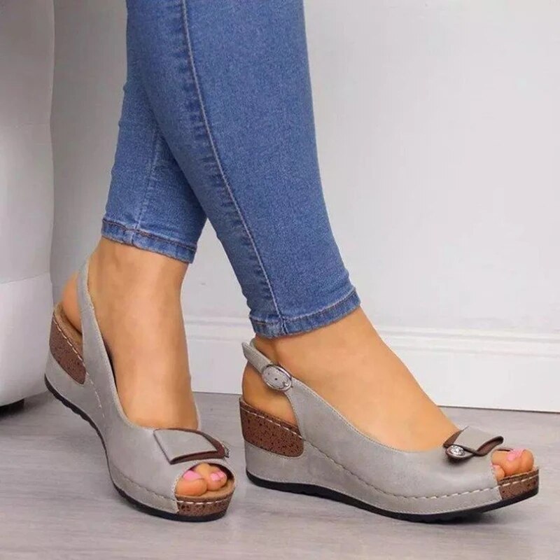 Alina | Sandalias ortopédicas con suela de apoyo.