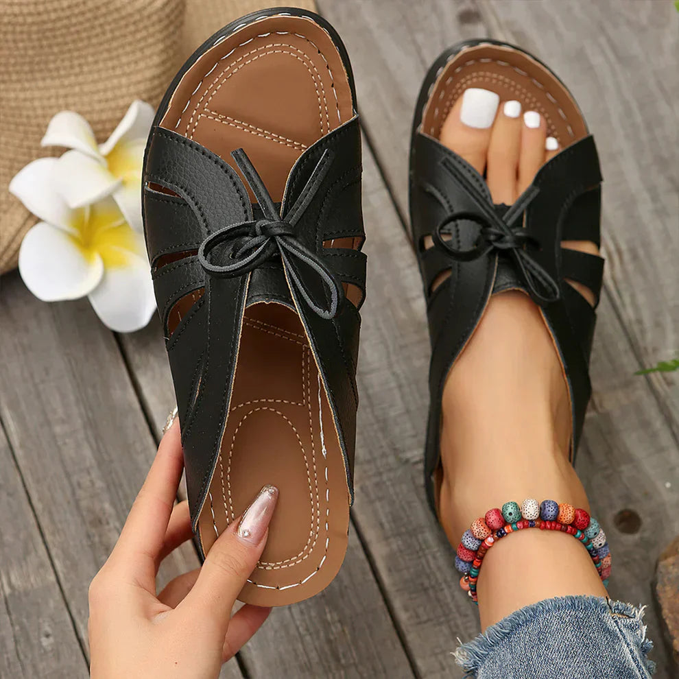 Zenda | Sandalias cómodas con pajarita.