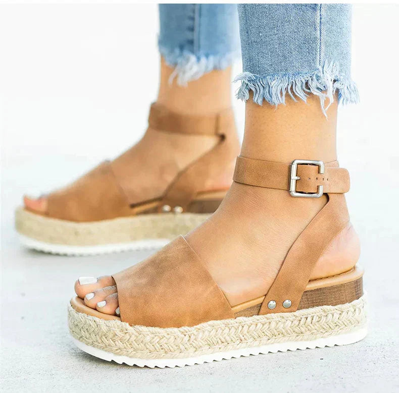 Aquilina | Sandalias de moda para mujer