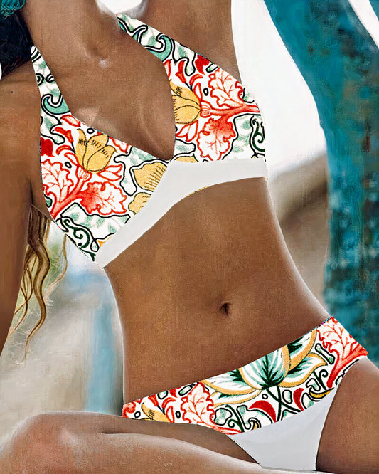 Brianna | Bikini     morno y sin esfuerzo.